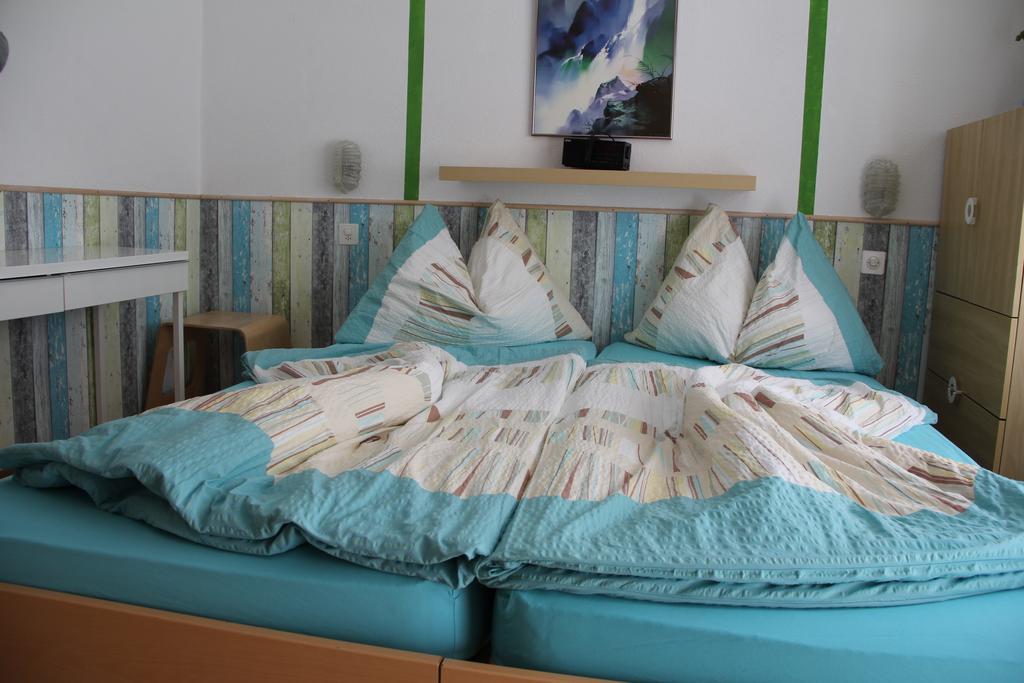 Pension Heino Saas-Grund Zimmer foto