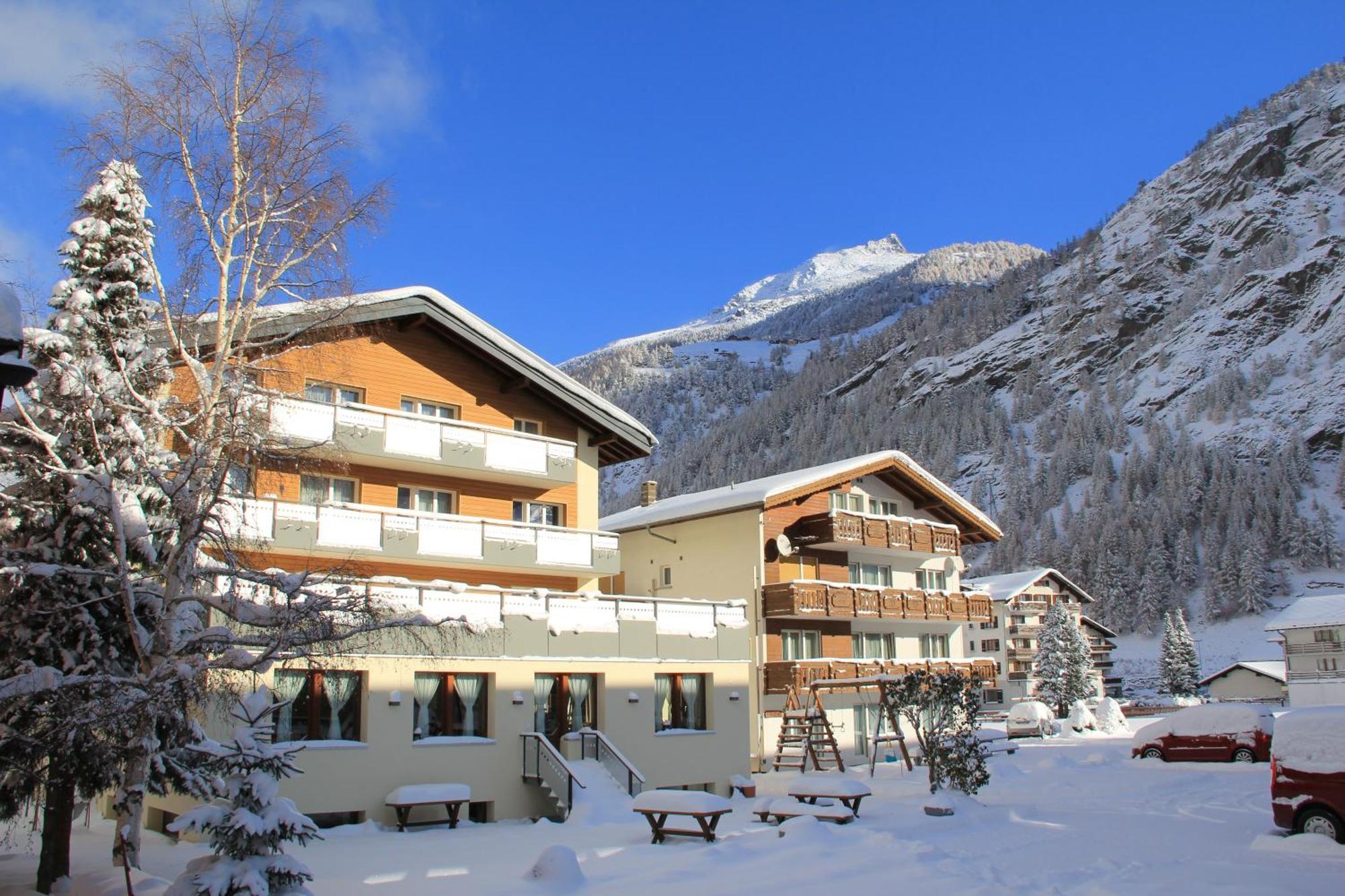 Pension Heino Saas-Grund Exterior foto